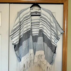 Aerie Open‎ Front Shawl Wrap Poncho Fringe Women's One Size Blue White